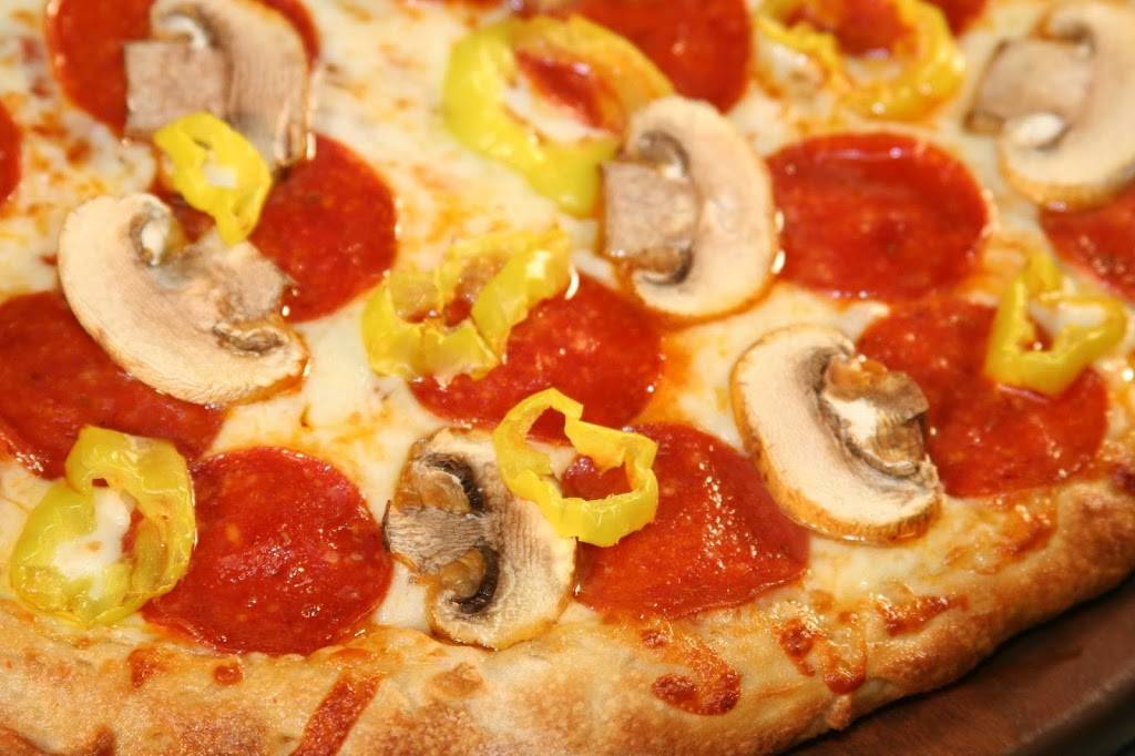 Mm! Mm! Pizza | restaurant | 2971 South Park Rd, Bethel Park, PA 15102, USA | 4128333900 OR +1 412-833-3900