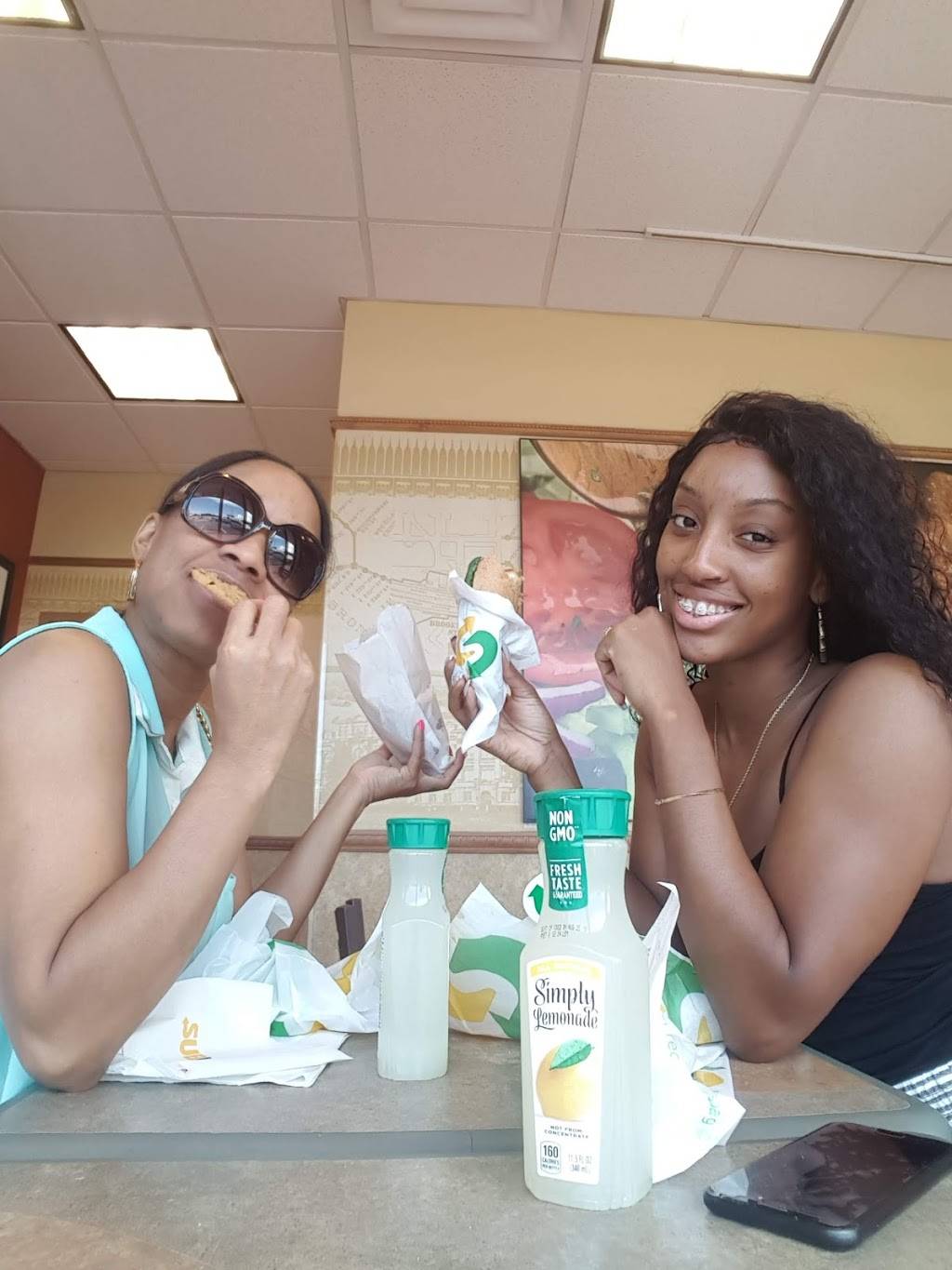 Subway Restaurants | restaurant | 2501-1 W Busch Blvd, Tampa, FL 33618, USA | 8139318654 OR +1 813-931-8654