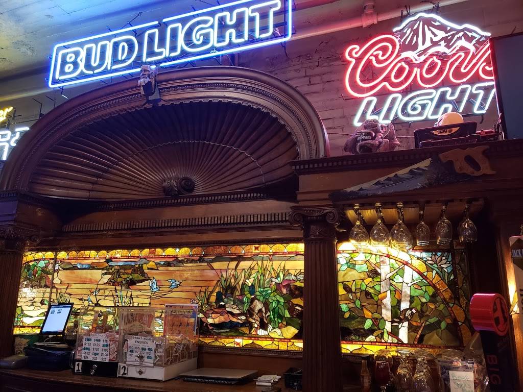 Last Turn Saloon | restaurant | 214 S 8th St, Brainerd, MN 56401, USA | 2188294856 OR +1 218-829-4856