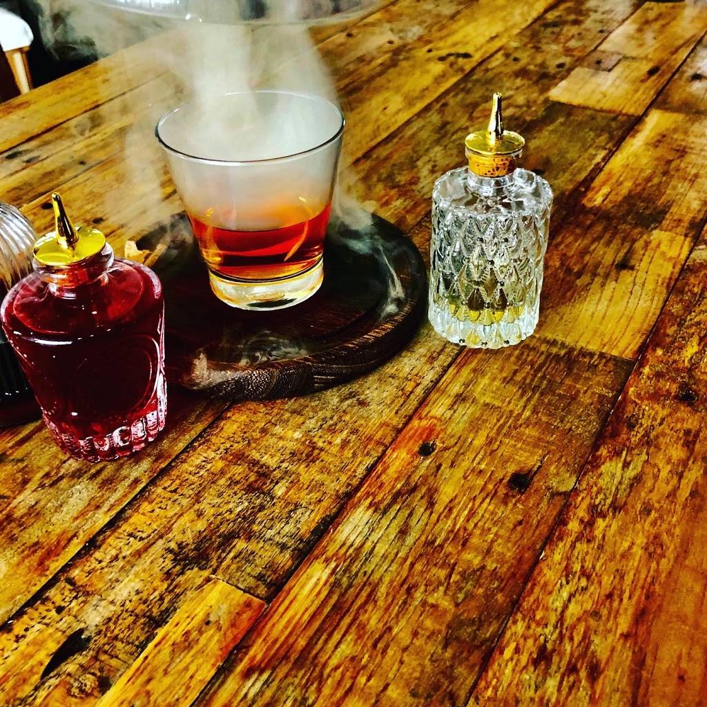 Ediths Neighborhood Bistro | restaurant | 1450 State St #100, Richardson, TX 75082, USA | 4693669934 OR +1 469-366-9934