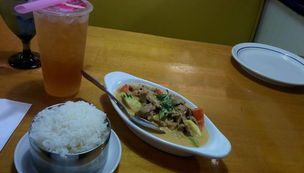 Thai On Highlands | restaurant | 2808 NE Sunset Blvd, Renton, WA 98056, USA | 4257936278 OR +1 425-793-6278