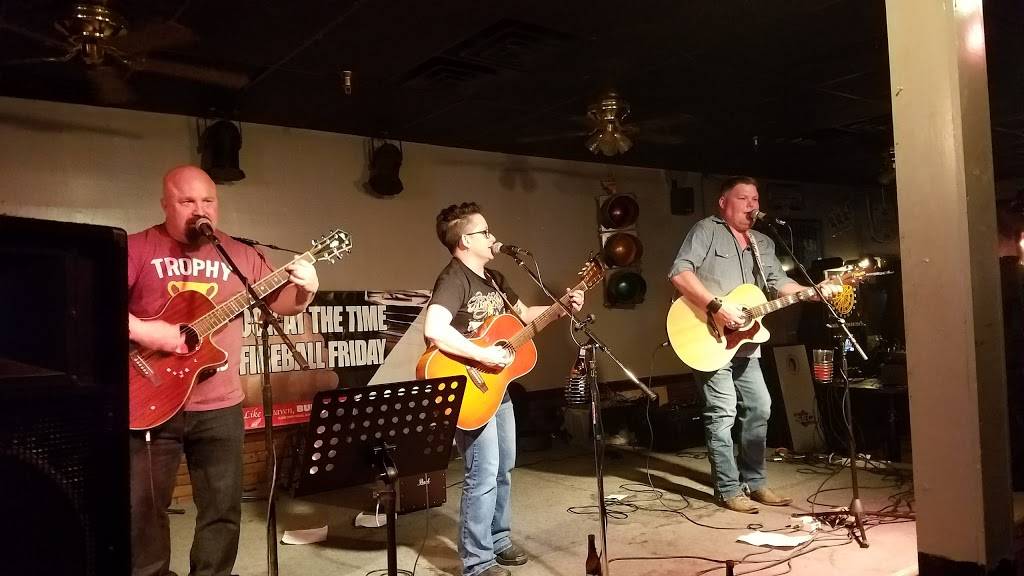 Yesterdaze Bar & Grill | restaurant | 2607 Moody Rd A, Warner Robins, GA 31088, USA | 4789180660 OR +1 478-918-0660