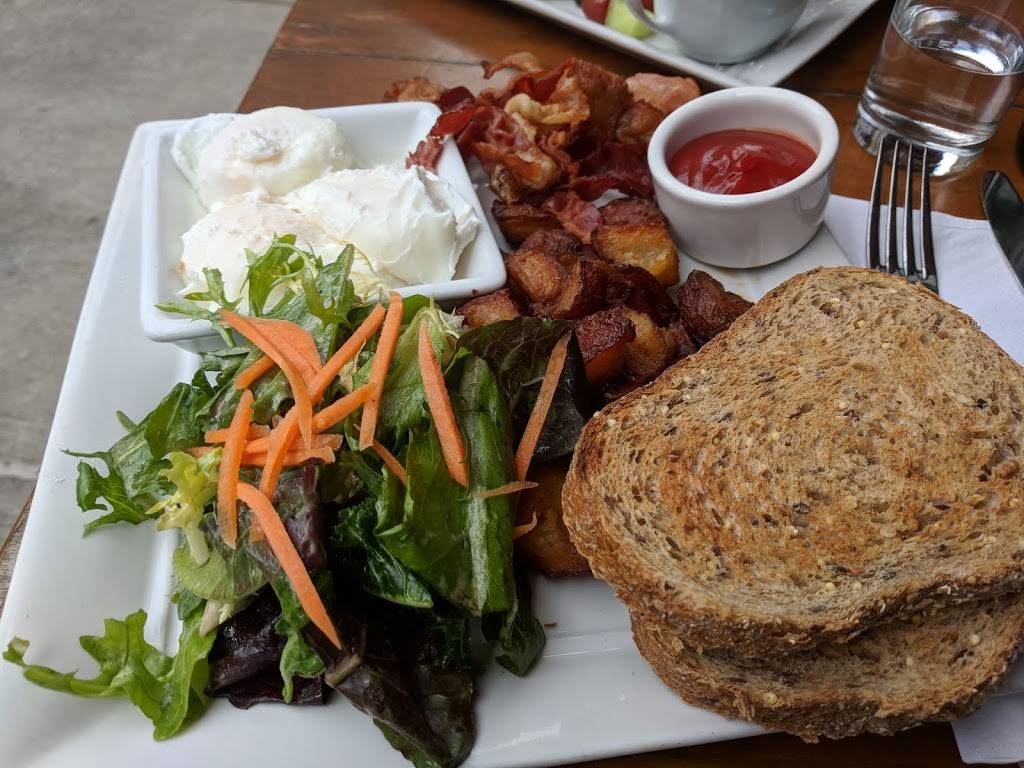 French Roast | restaurant | 2340 Broadway #85, New York, NY 10024, USA | 2127991533 OR +1 212-799-1533