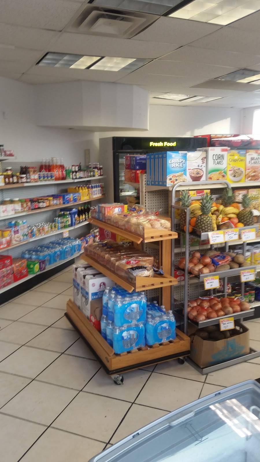 Blue Shark Fish & Chicken | restaurant | 2902 E 10th St, Indianapolis, IN 46201, USA | 3178751557 OR +1 317-875-1557