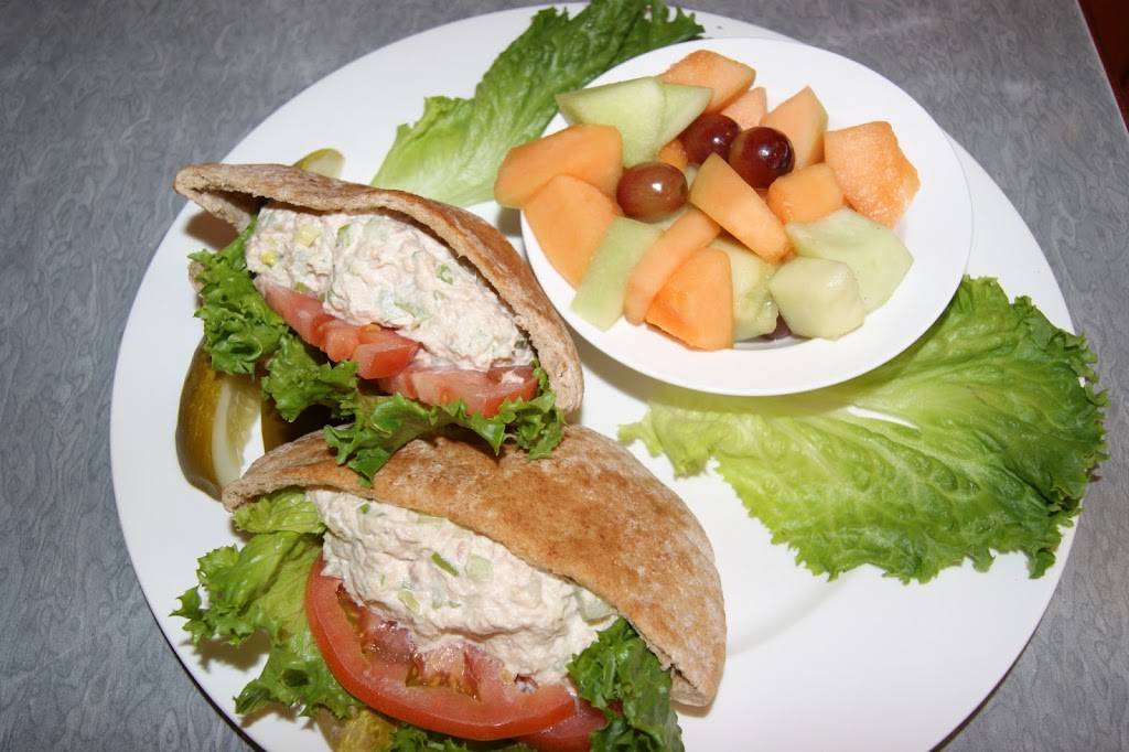 Maxfields Pancake House | restaurant | 352 E Roosevelt Rd, Lombard, IL 60148, USA | 6304953900 OR +1 630-495-3900