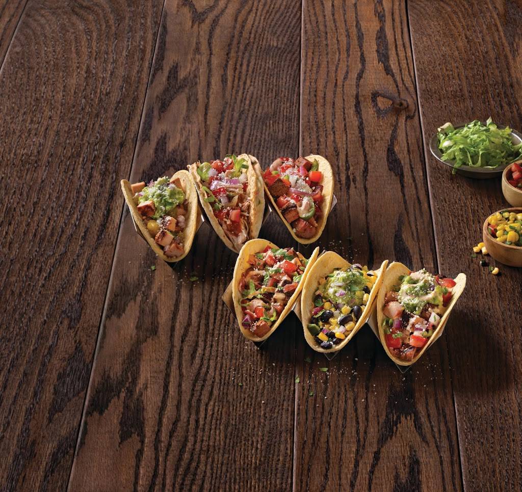 QDOBA Mexican Eats | restaurant | 400 Commons Way, Bridgewater Township, NJ 08807, United States | 9088425887 OR +1 908-842-5887