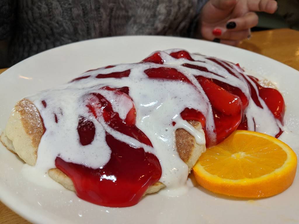 Hotcakes Emporium Pancake House & Restaurant | restaurant | 5201 E US Hwy 36, Avon, IN 46123, USA | 3177456262 OR +1 317-745-6262