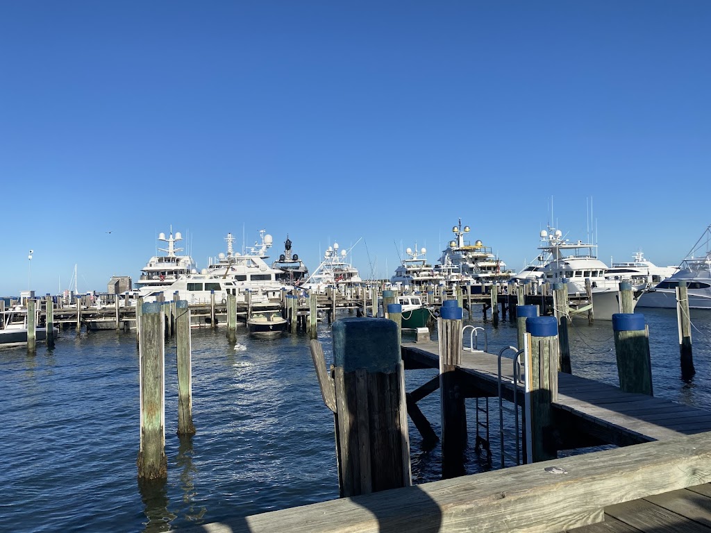 Cru | restaurant | 1 Straight Wharf, Nantucket, MA 02554, USA | 5082289278 OR +1 508-228-9278