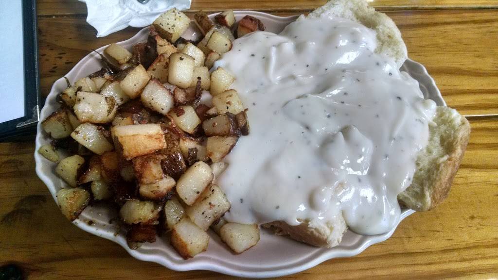 Robins Place | restaurant | 110 Main St, Stoutland, MO 65567, USA | 4172863222 OR +1 417-286-3222