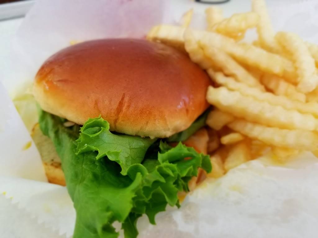 The Choo Choo | restaurant | 600 Lee St, Des Plaines, IL 60016, USA | 8473919815 OR +1 847-391-9815