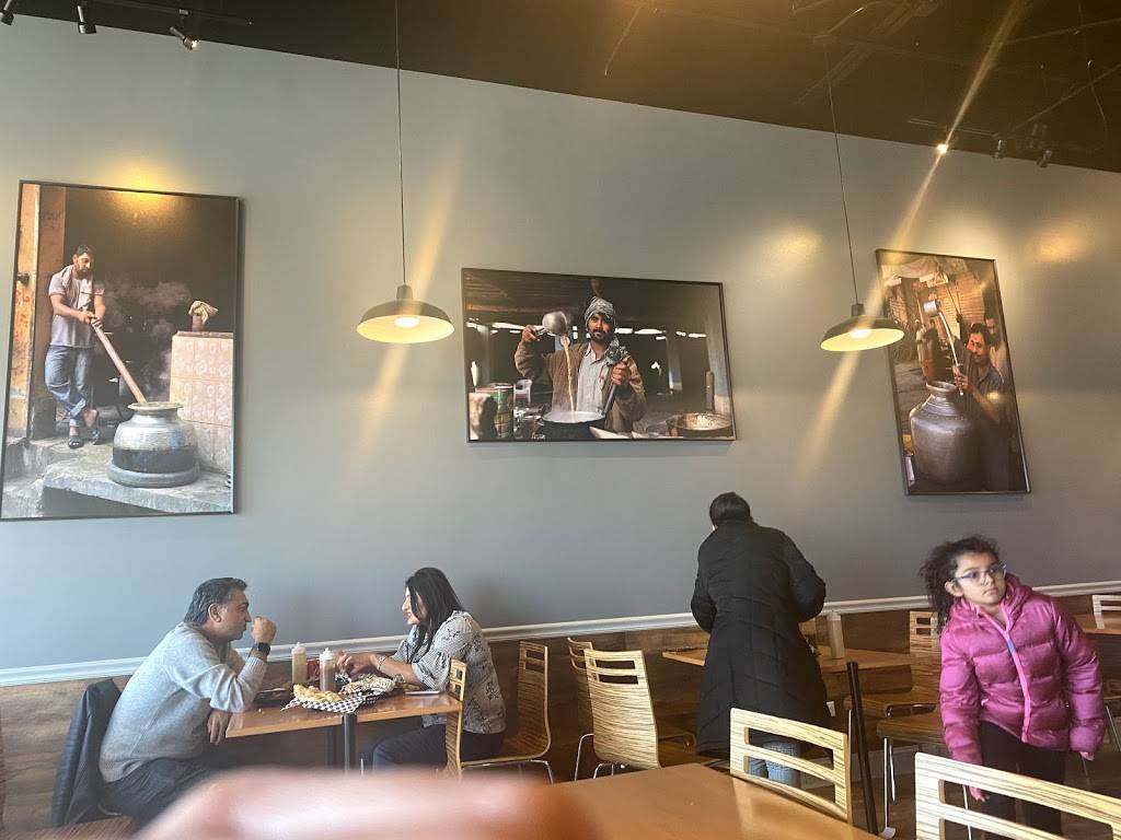 Bundoo Khan Express Grill | restaurant | 2603 Aurora Ave #123, Naperville, IL 60540, USA | 6308579704 OR +1 630-857-9704