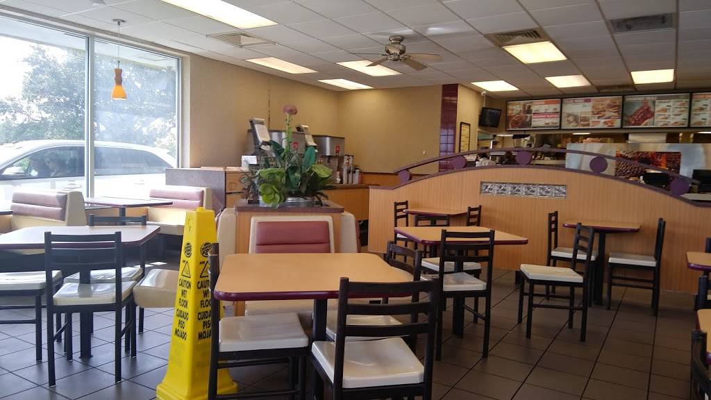 Burger King | restaurant | 61 S, Hall St, LaBelle, FL 33935, USA | 8636754501 OR +1 863-675-4501