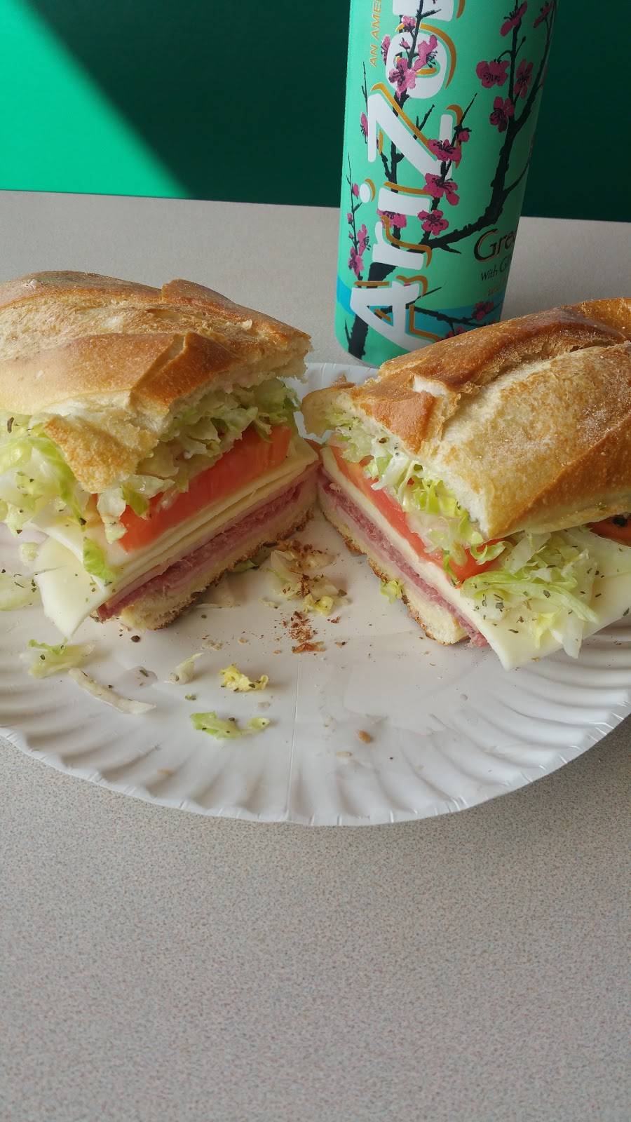 Vinnis Pizzarama | restaurant | 1025 Hamburg Turnpike, Wayne, NJ 07470, USA | 9736281510 OR +1 973-628-1510