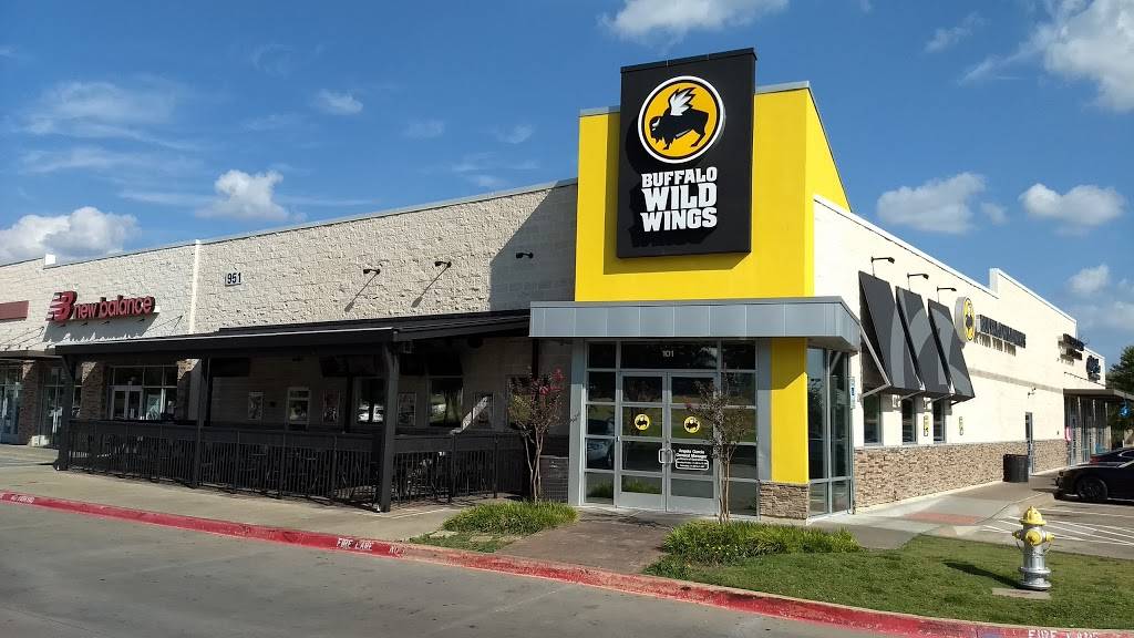 Buffalo Wild Wings | restaurant | 951 East Interstate Hwy 30, Rockwall, TX 75087, USA | 9727225100 OR +1 972-722-5100