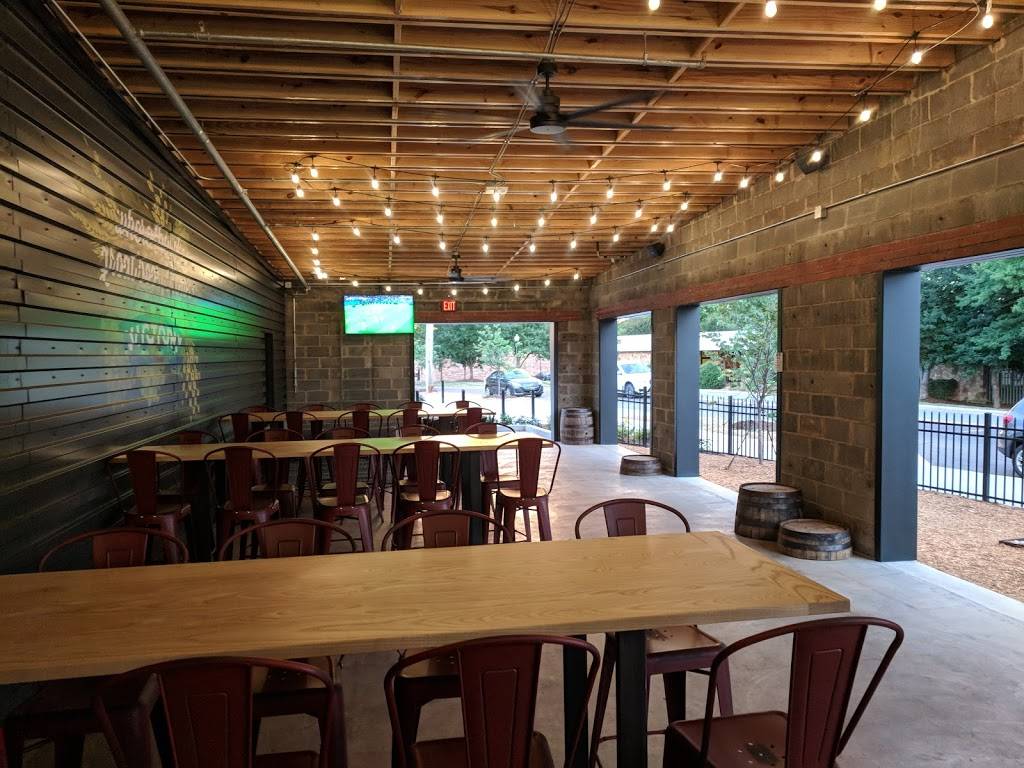 Brewers at 4001 Yancey | restaurant | 4001-A Yancey Rd, Charlotte, NC 28217, USA | 7044524001 OR +1 704-452-4001