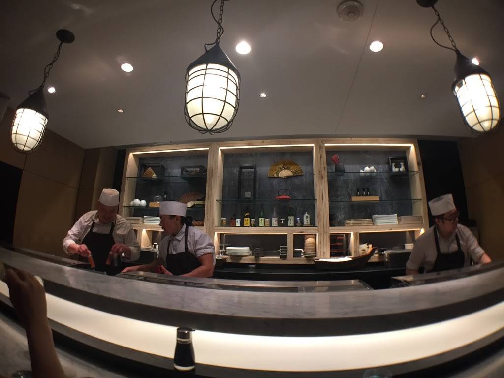 Naoki Sushi | restaurant | 2300 N Lincoln Park W Suite N, Chicago, IL 60614, USA | 7738680002 OR +1 773-868-0002