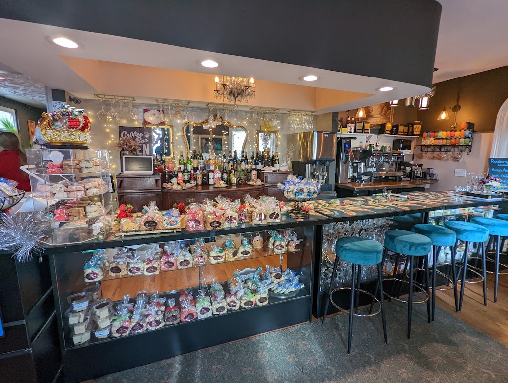 The Pink House Tea Room & Bnb | restaurant | 36341 Front St, New Baltimore, MI 48047, USA | 5866486679 OR +1 586-648-6679