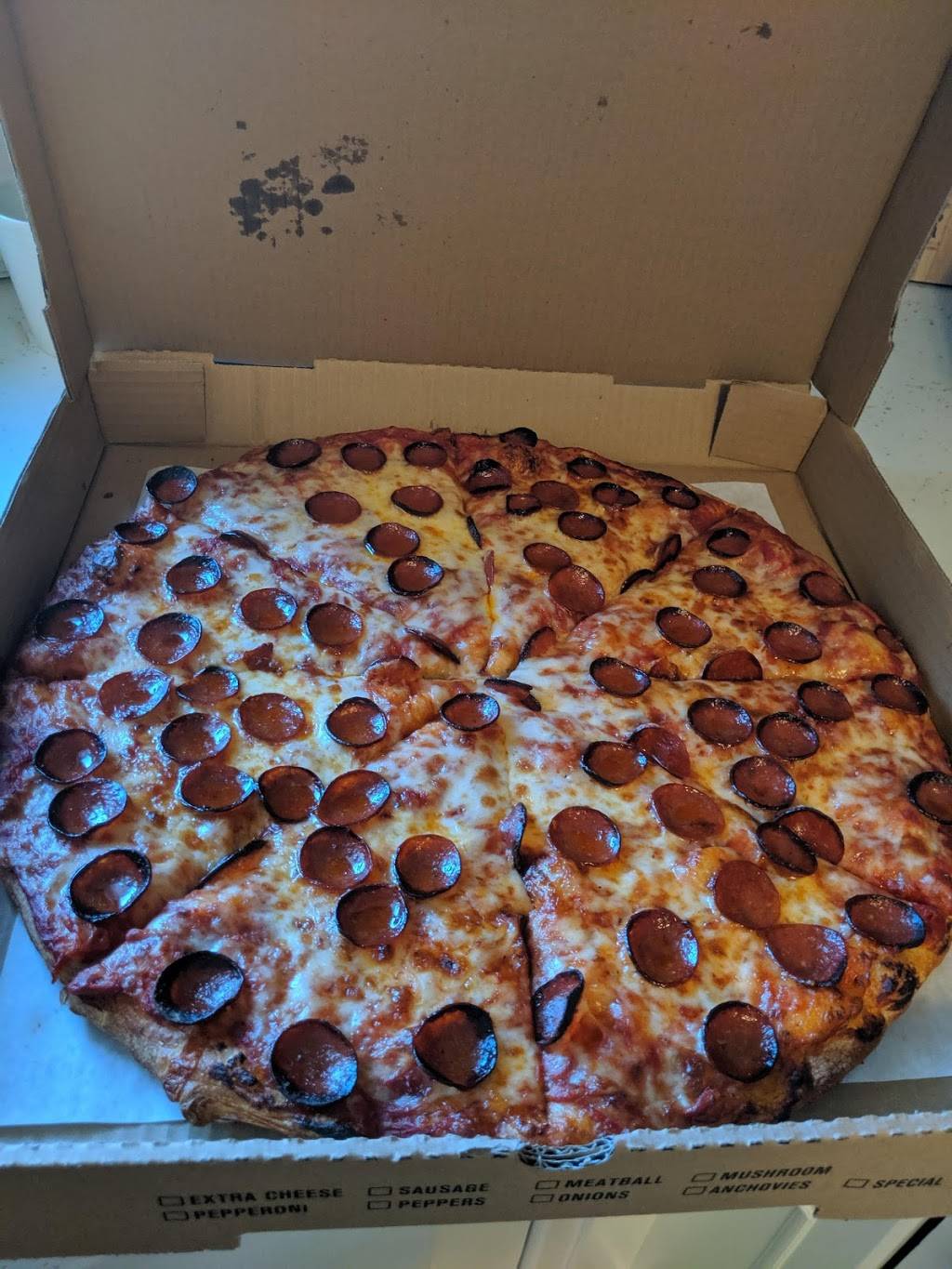 Rozs Pizzeria | restaurant | 47 Kelly Dr, Cheektowaga, NY 14227, USA | 7166752520 OR +1 716-675-2520