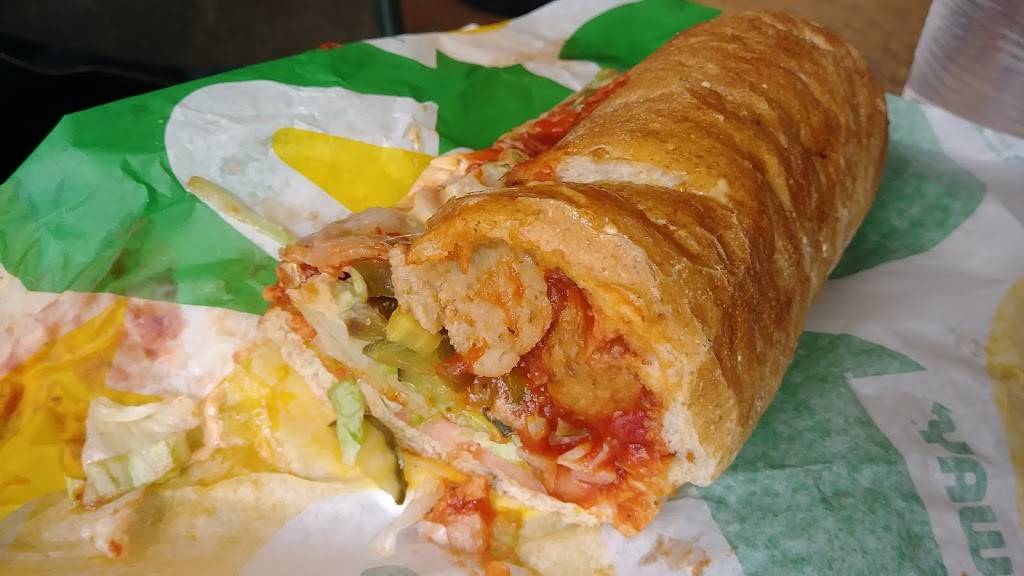 Subway | restaurant | 11524 County Rd 3, Minnetonka, MN 55343, USA | 9529329144 OR +1 952-932-9144