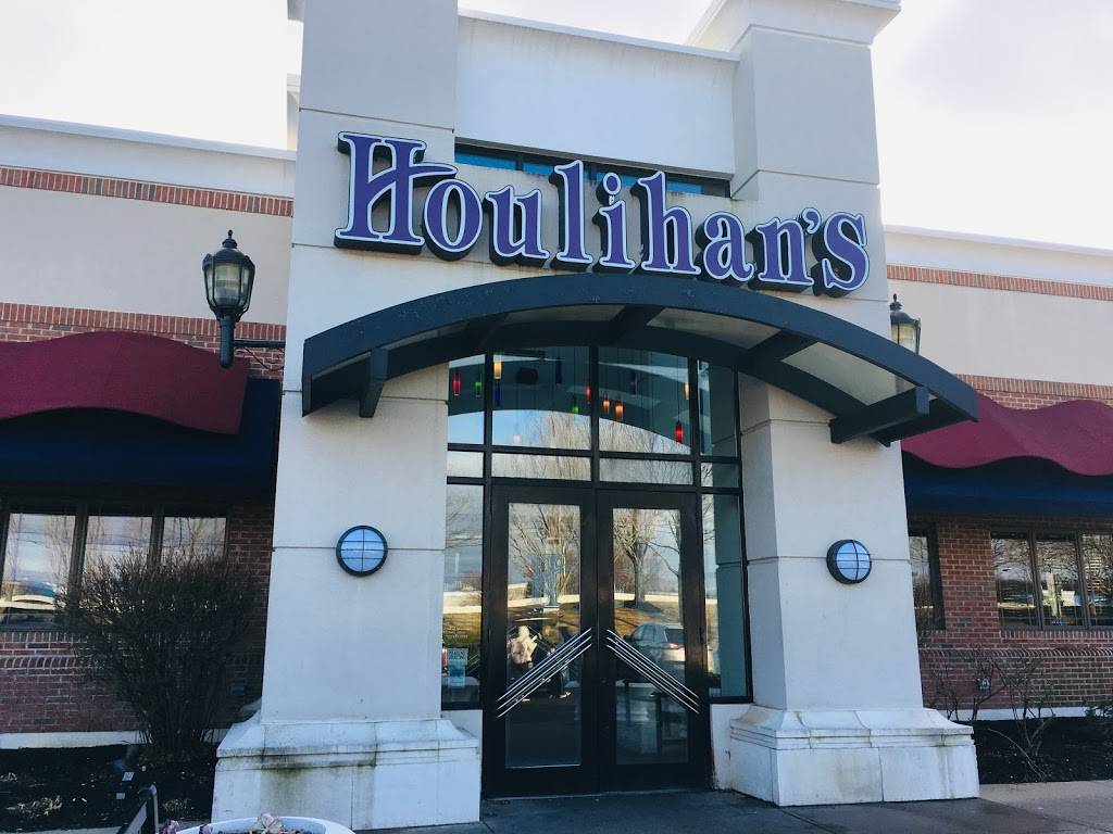 Houlihans | restaurant | 2136 NJ-35, Holmdel, NJ 07733, USA | 7326716633 OR +1 732-671-6633