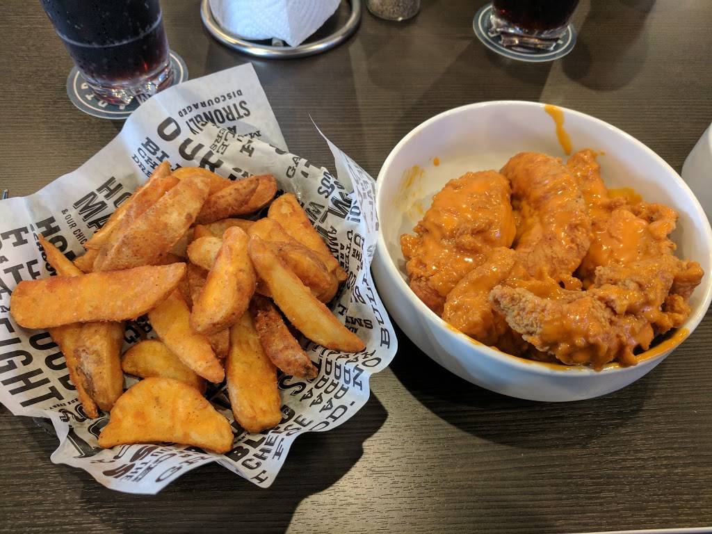 Buffalo Wings & Rings | restaurant | 4782 Plum Square, West Chester Township, OH 45069, USA | 5138609464 OR +1 513-860-9464