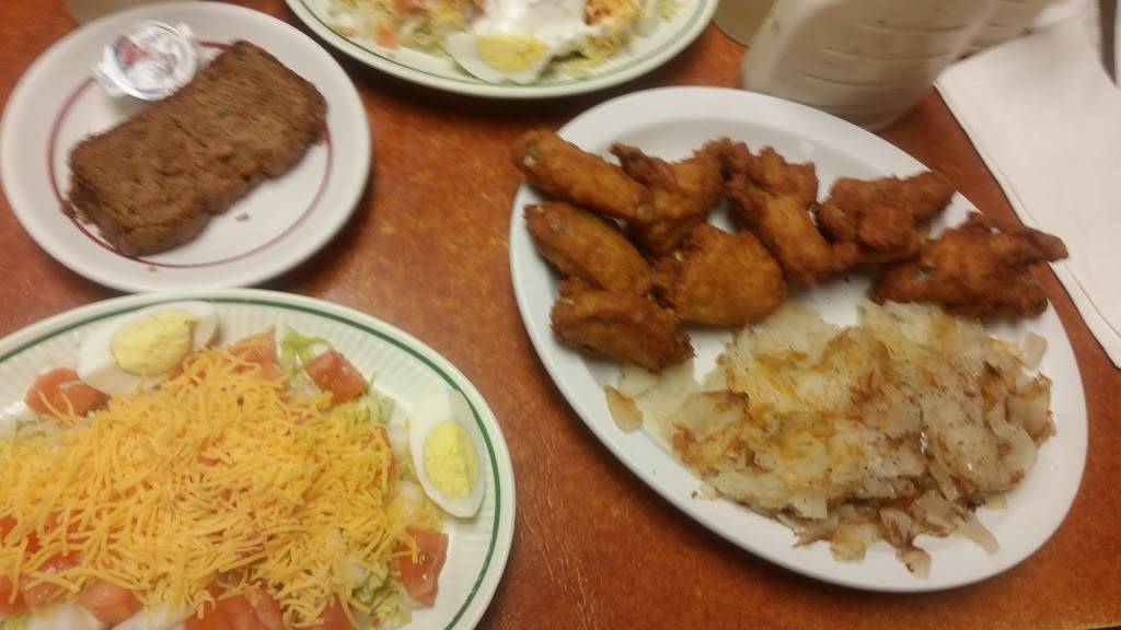 Carolyns Kitchen | restaurant | 1118 Old Lincoln Hwy, Bucyrus, OH 44820, USA | 4195623800 OR +1 419-562-3800