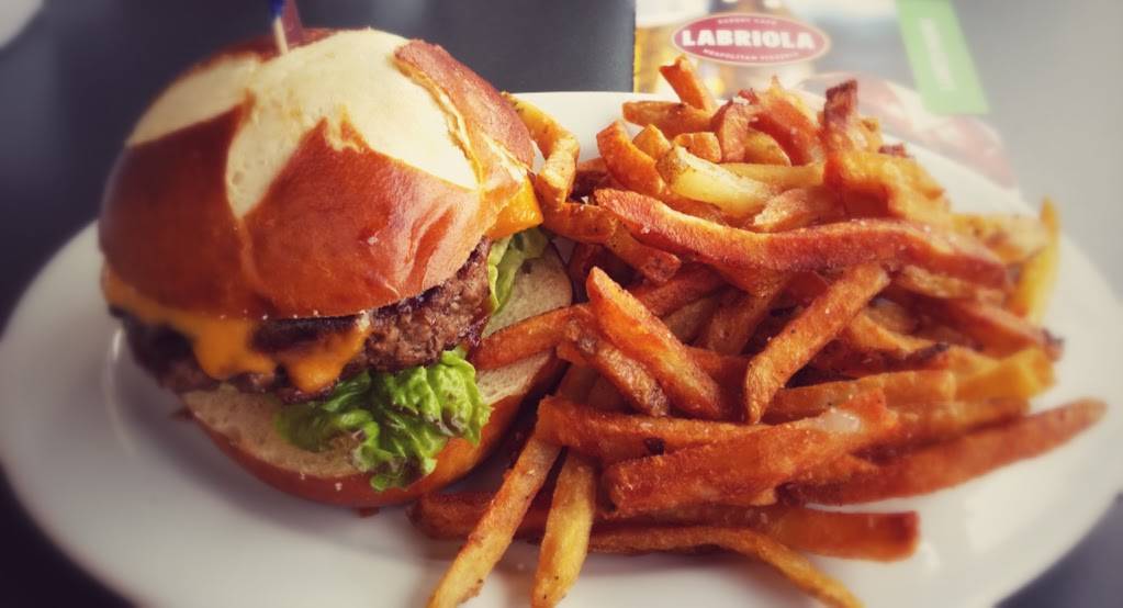 Labriola Bakery & Café | cafe | 3021 Butterfield Rd, Oak Brook, IL 60523, USA | 6305742008 OR +1 630-574-2008