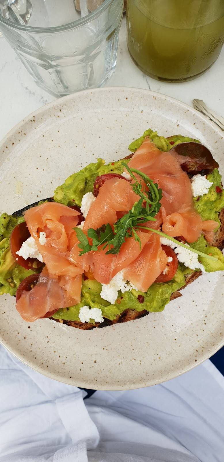 Bluestone Lane | cafe | 523 Rose Ave, Venice, CA 90291, USA | 7183746858 OR +1 718-374-6858