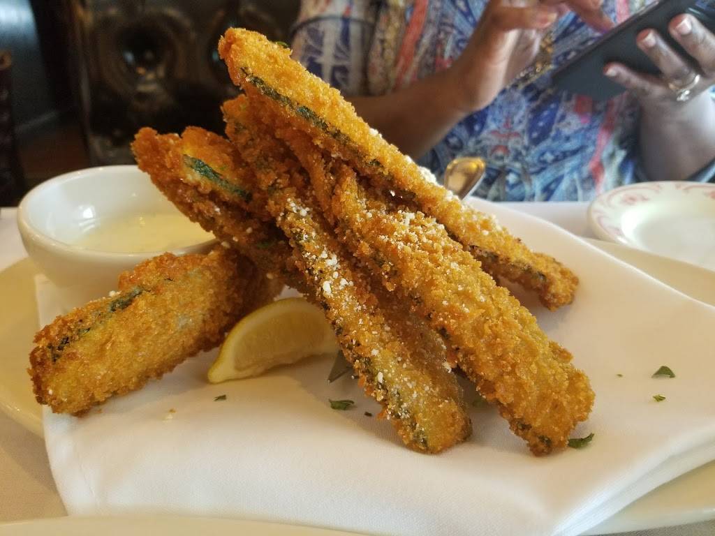 Maggianos Little Italy | restaurant | 10910 Domain Dr #100, Austin, TX 78758, USA | 5125017870 OR +1 512-501-7870