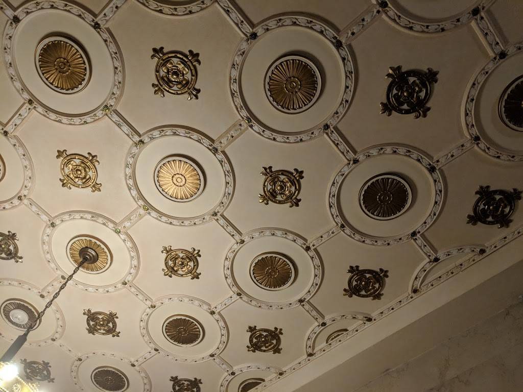 Green Rooster Farms | restaurant | 2033 E 14th St, Cleveland, OH 44115, USA | 2168627557 OR +1 216-862-7557