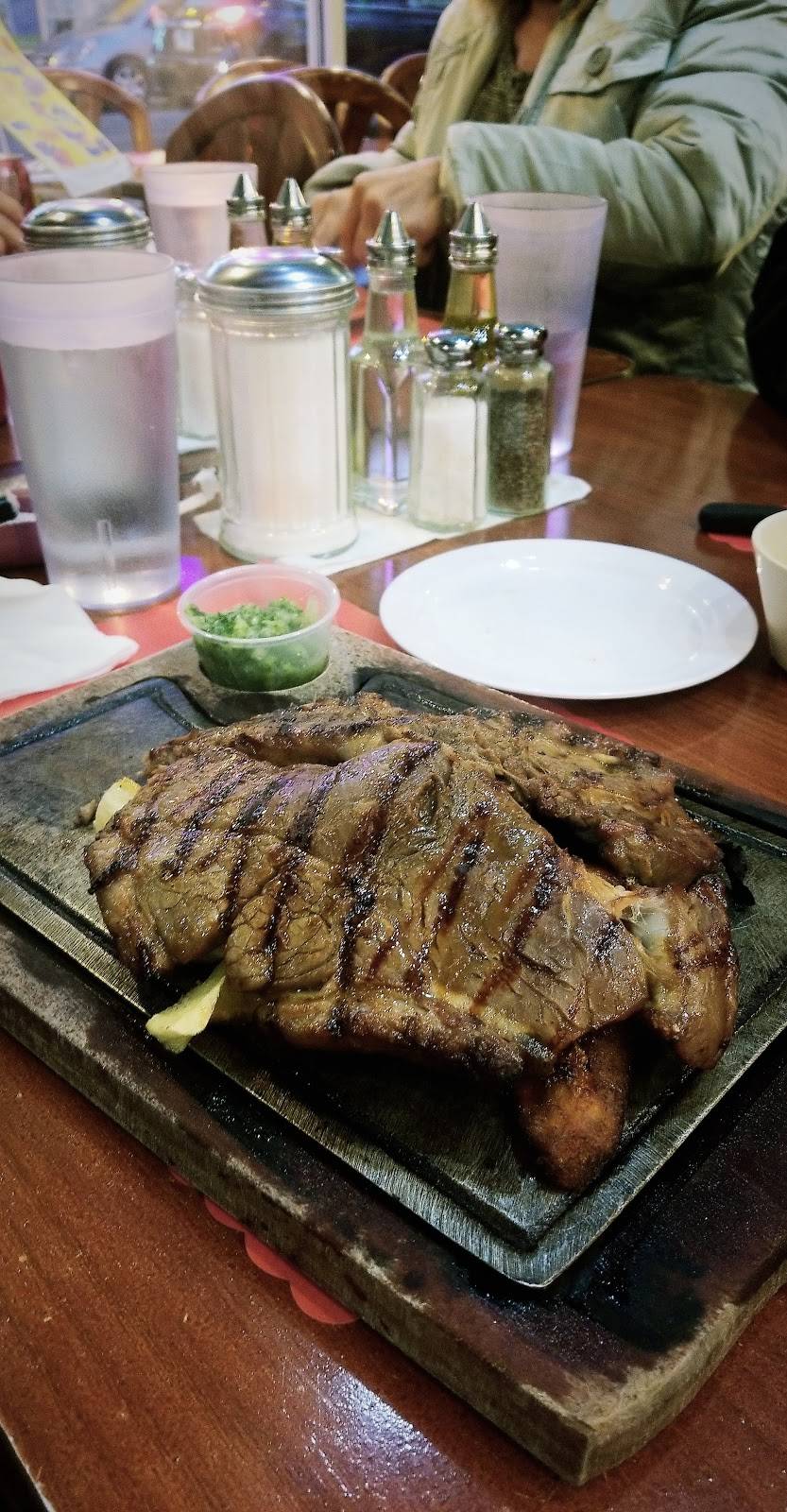 El Llano Restaurant | restaurant | 3941 N Lincoln Ave, Chicago, IL 60613, USA | 7738681898 OR +1 773-868-1898