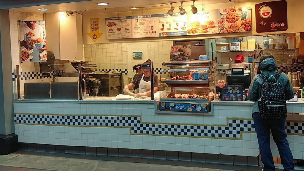 Auntie Annes | cafe | 40 Massachusetts Ave NE, Washington, DC 20001, USA | 2022899838 OR +1 202-289-9838