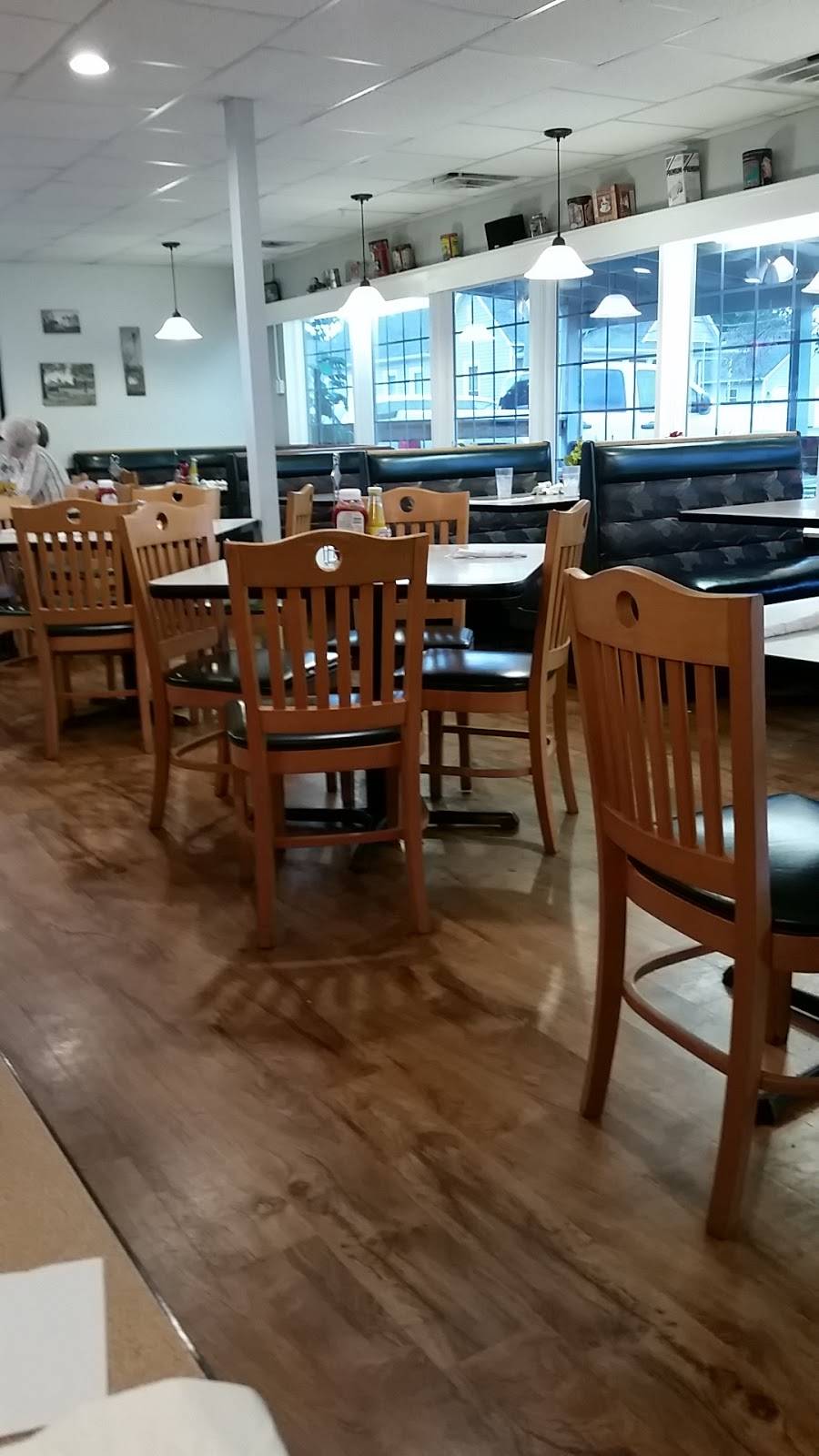 Zacks Diner | restaurant | 202 E Locust St, Fort Branch, IN 47648, USA | 8127531230 OR +1 812-753-1230