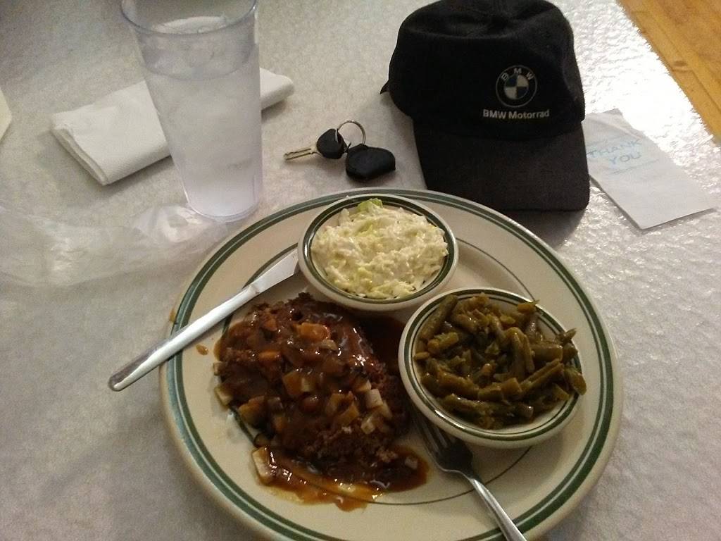 Annas Restaurant | restaurant | 100 Monroe St, Narrows, VA 24124, USA | 5407263545 OR +1 540-726-3545