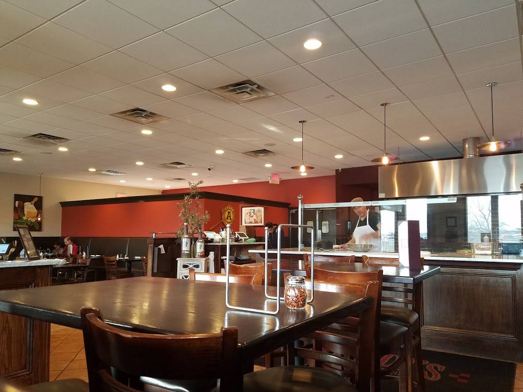 Grimaldis Coal Brick-Oven Pizzeria | restaurant | 1646 Litchfield Turnpike, Woodbridge, CT 06525, USA | 2035539889 OR +1 203-553-9889