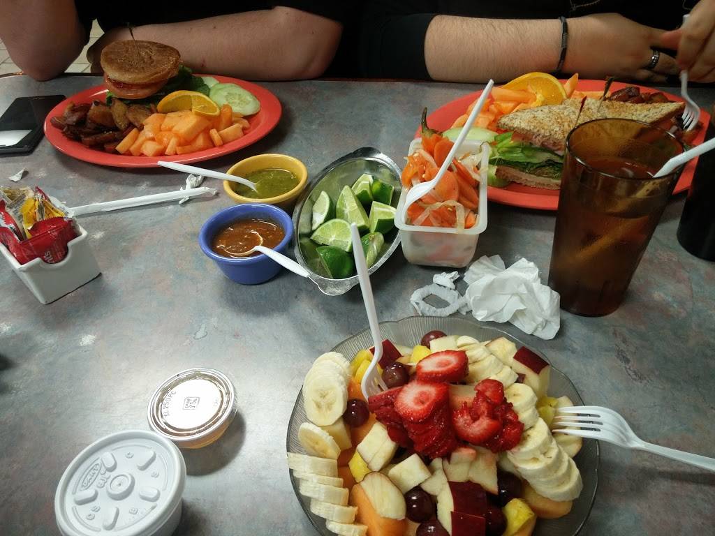 El Indio Cocina Mexicana | restaurant | 3930 W 63rd St, Chicago, IL 60629, USA | 7738841800 OR +1 773-884-1800