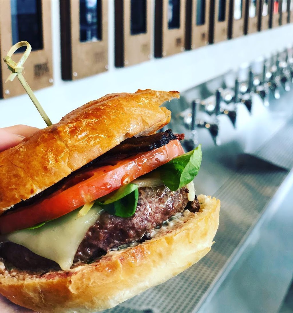 First Draft | restaurant | 324 N 6th Ave, Minneapolis, MN 55401, USA | 6125455466 OR +1 612-545-5466