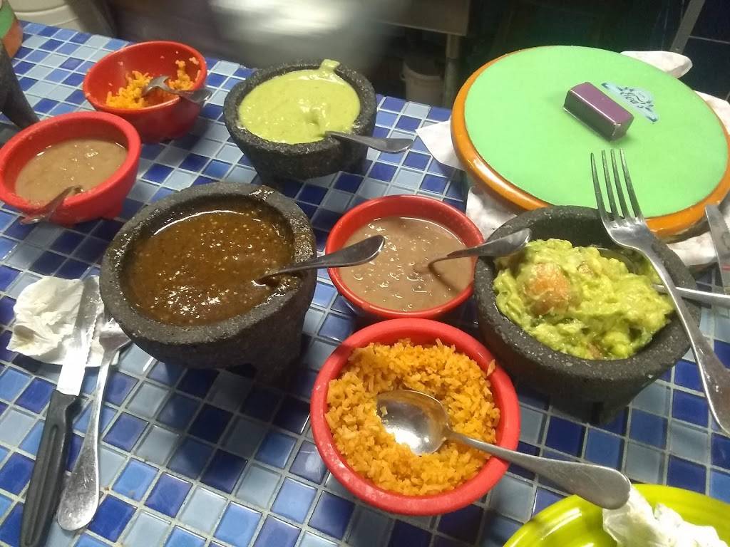 Evas Cafe | restaurant | 246 Williams Rd, Salinas, CA 93905, USA | 8319988820 OR +1 831-998-8820