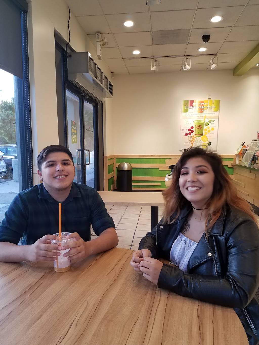 Jamba Juice Candlewood | restaurant | 4993 Candlewood St, Lakewood, CA 90714, USA | 5626302200 OR +1 562-630-2200