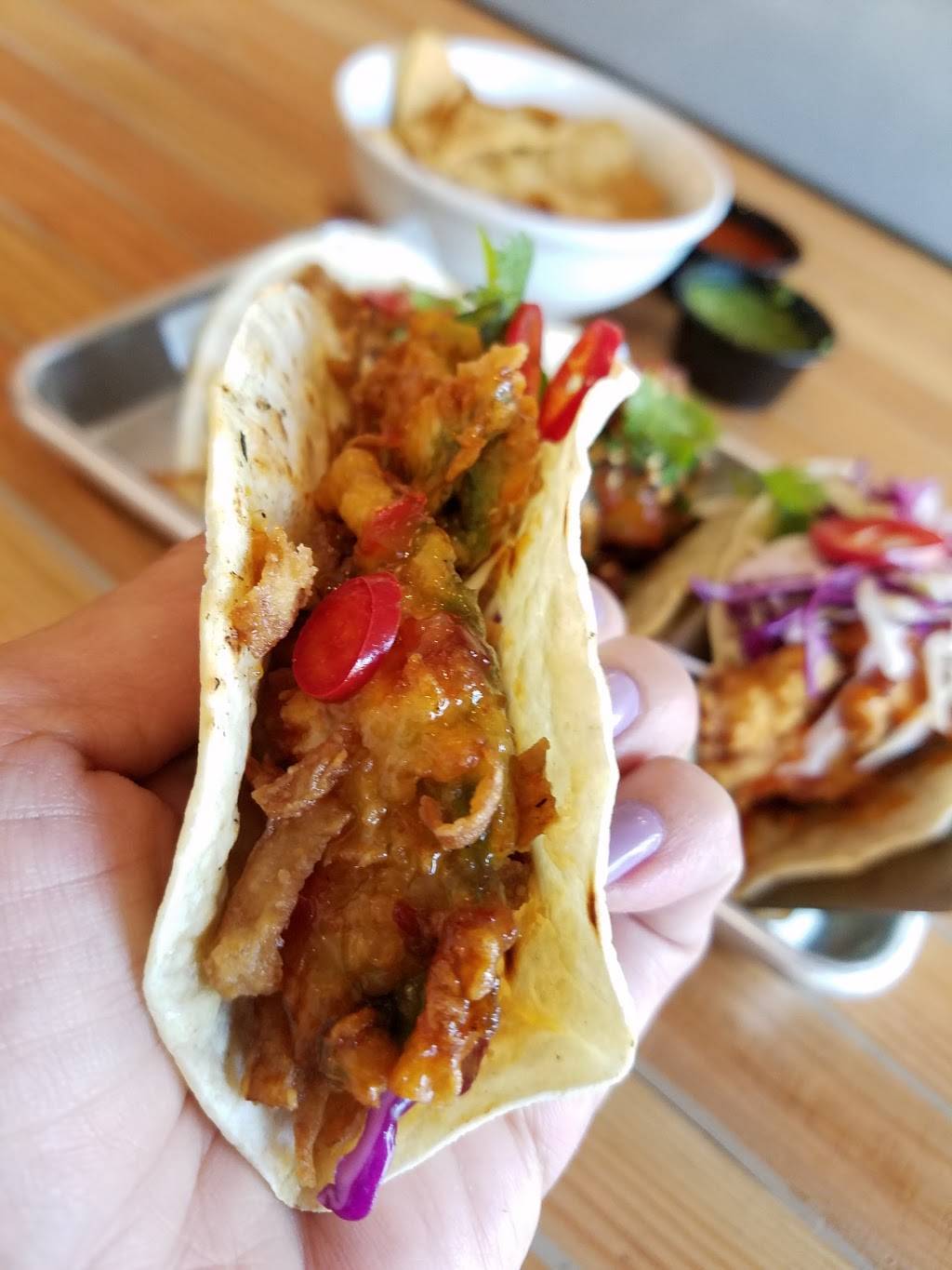 Tacos Tu Madre | restaurant | 203 N Larchmont Blvd, Los Angeles, CA 90004, USA | 3234991143 OR +1 323-499-1143