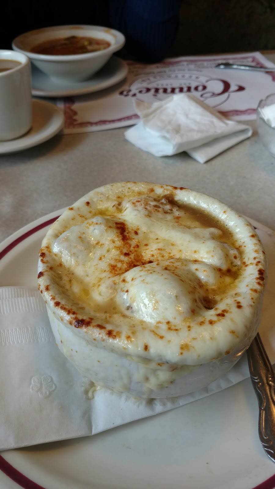 Connies Family Restaurant | restaurant | 3271 S Harlem Ave, Berwyn, IL 60402, USA | 7084843447 OR +1 708-484-3447