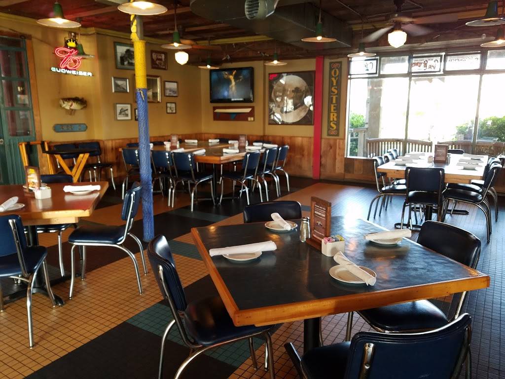 Fishermans Wharf | restaurant | 2200 Harborside Dr, Galveston, TX 77550, USA | 4097655708 OR +1 409-765-5708