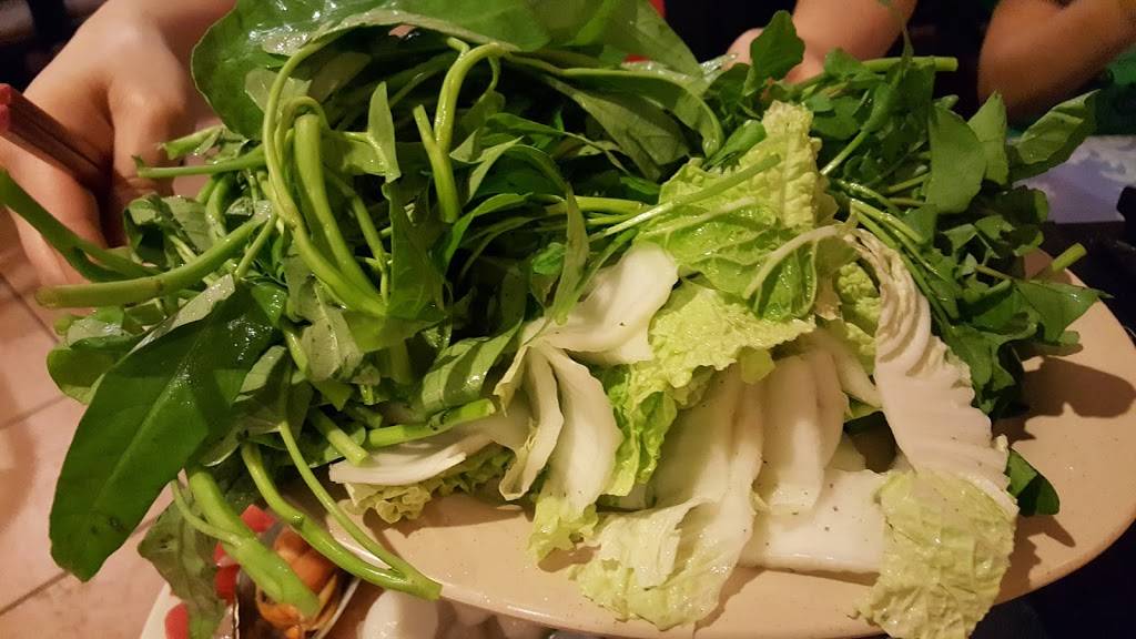 Song Huong | restaurant | 4034 W Waters Ave, Tampa, FL 33614, USA | 8138809676 OR +1 813-880-9676