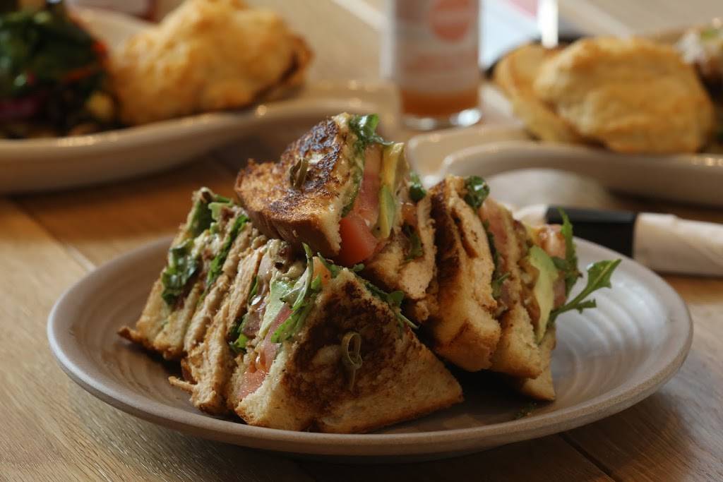 STACKS Biscuit House | restaurant | 310 S Oak St #100, Roanoke, TX 76262, USA | 8174648188 OR +1 817-464-8188