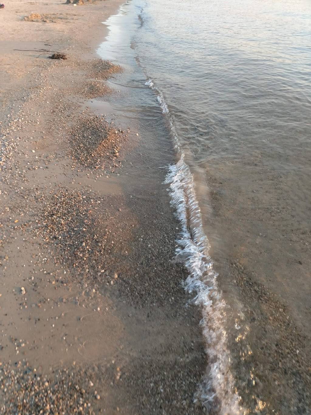 Beachside Cafe | restaurant | 596 Harbour St, Port Elgin, ON N0H 2C5, Canada | 5198325455 OR +1 519-832-5455