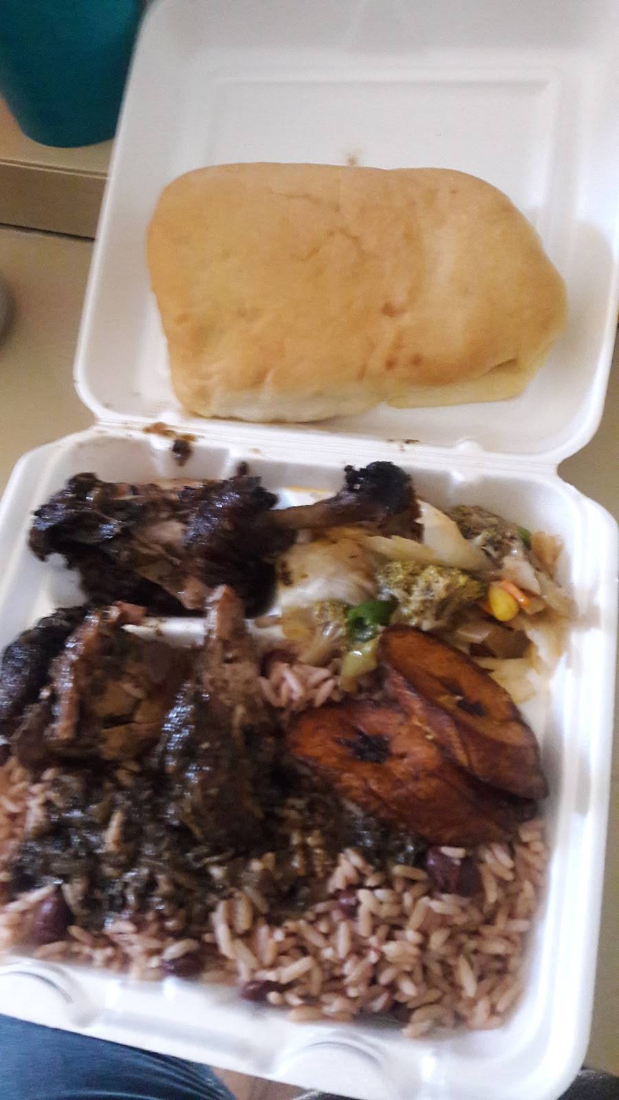 Caribbean Kitchen Bar & Grill | restaurant | 6002 Fairburn Rd, Douglasville, GA 30134, USA | 6787158900 OR +1 678-715-8900