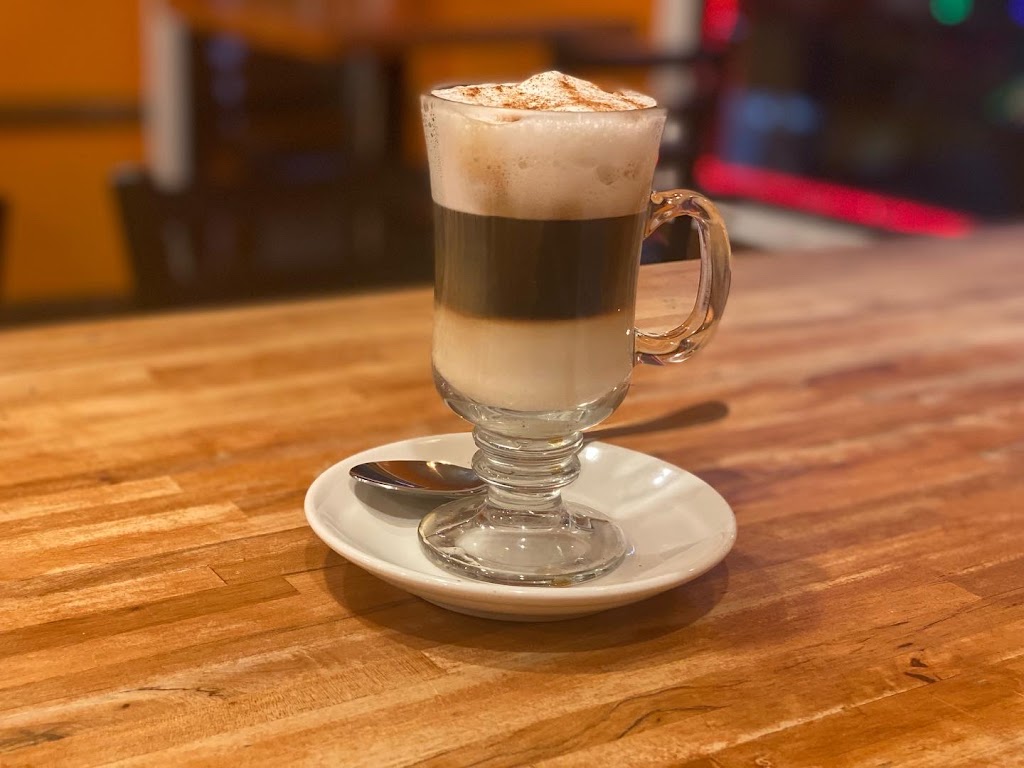 Mr. Gold Grill | restaurant | 324 River Dr, Garfield, NJ 07026, USA | 9732467080 OR +1 973-246-7080