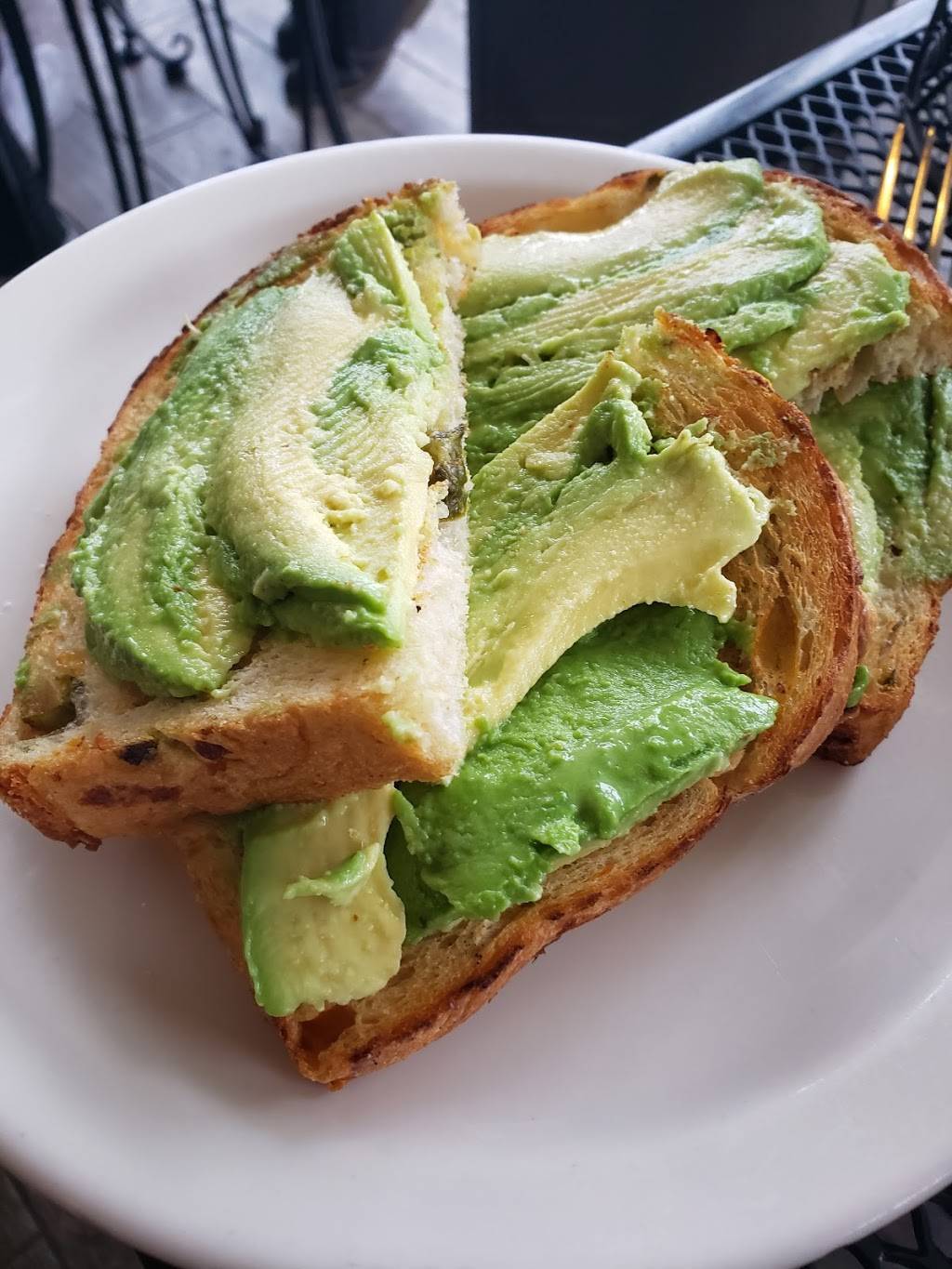 The Avocado House | restaurant | 11618 Central Ave, Chino, CA 91710, USA | 9096279733 OR +1 909-627-9733