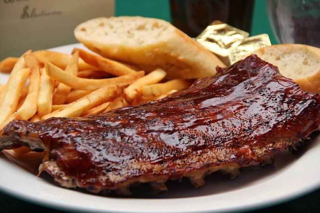 Angelos | restaurant | 5801 Monona Dr, Monona, WI 53716, USA | 6082221464 OR +1 608-222-1464