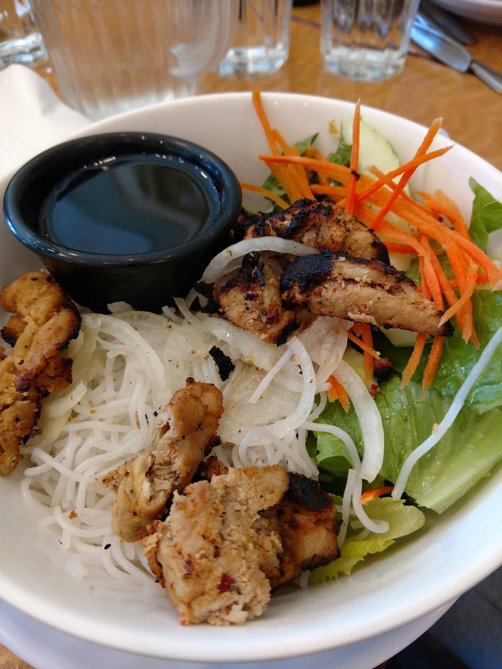 Dung Gia Restaurant | restaurant | 1436 Miner St, Des Plaines, IL 60016, USA | 8478034402 OR +1 847-803-4402